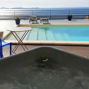 Les 2 Vue Piscine Marseille