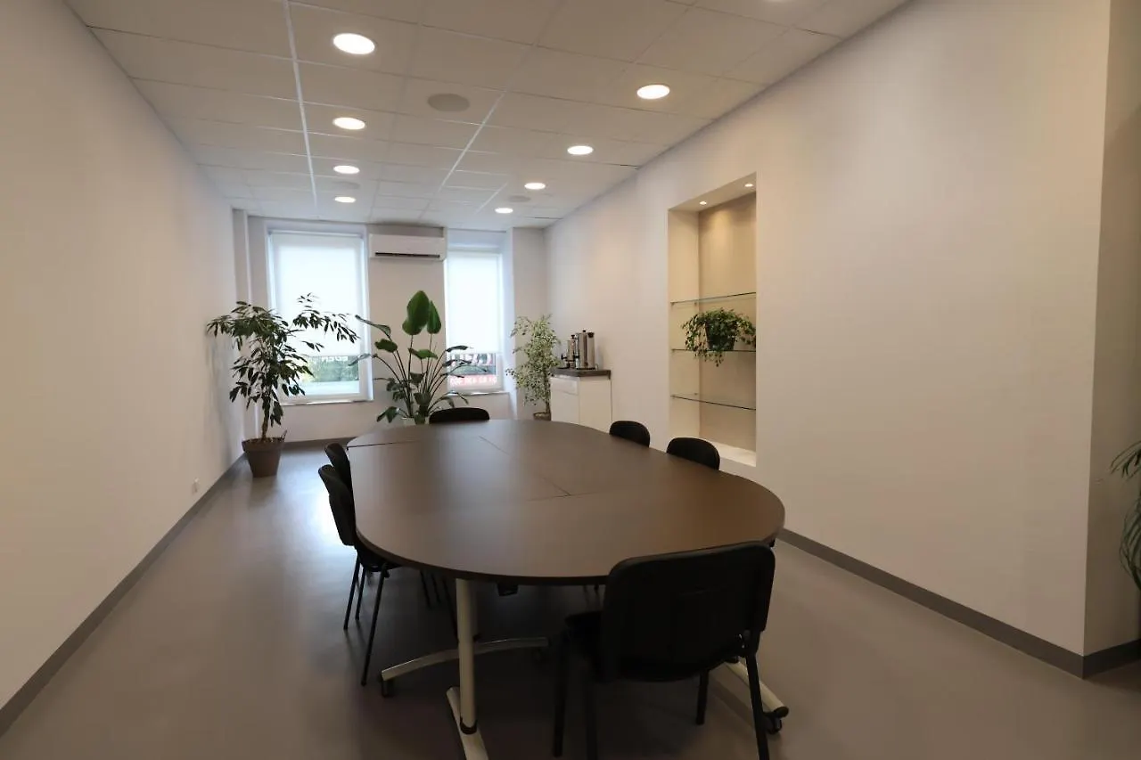 Loft 250M2 Avec Ecran Led Geant De 10M2 Aparthotel Marseilles